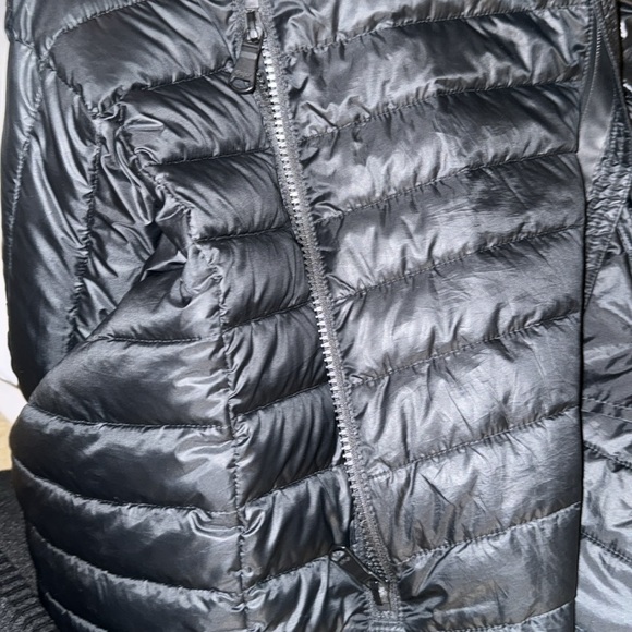 Worn two or three times almost like new, I'm selling it because I have another - Picture 4 of 7